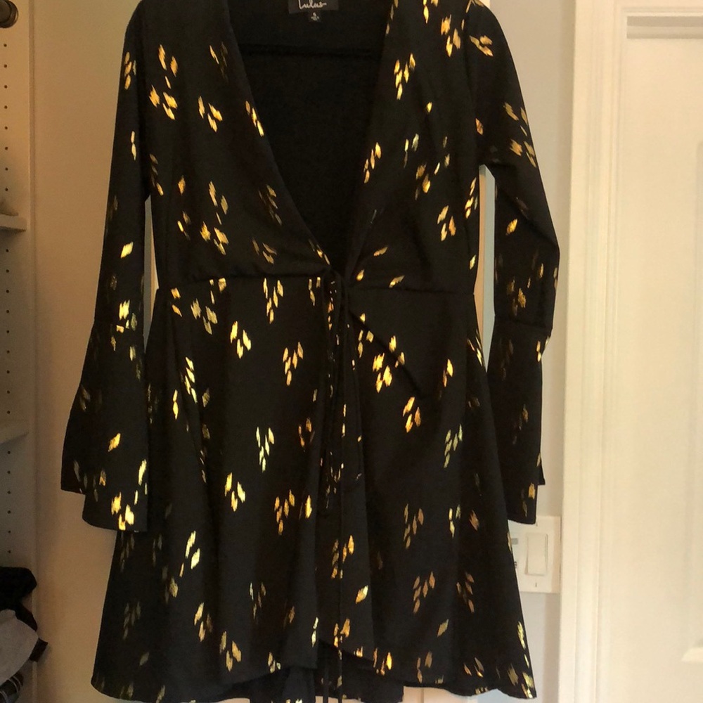 Lulu’s - Black & gold dress